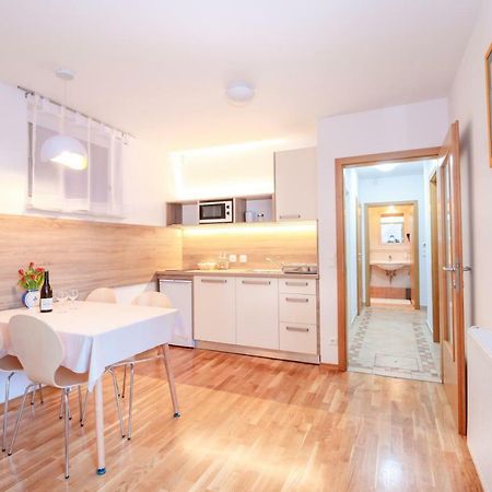 Alp Apartma 라도블리차 외부 사진